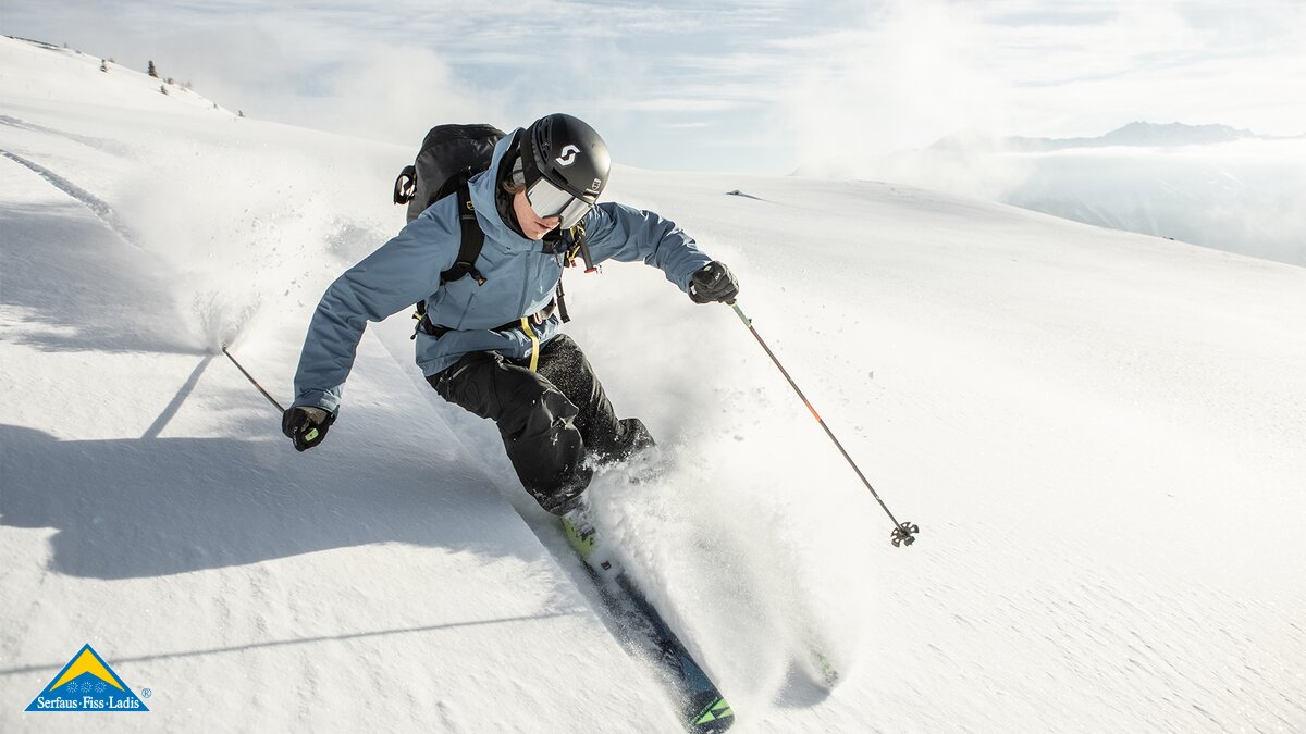Elegante Schwünge in unberührten Hängen bei einer Skitour in Serfaus-Fiss-Ladis in Tirol | © Serfaus-Fiss-Ladis Marketing GmbH | Rene Raggl