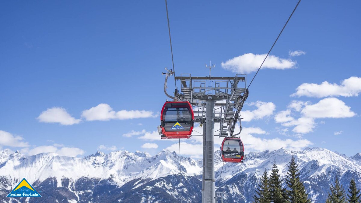 Mit der Schönjochbahn in Fiss gelangt man zur Hexen-Rodelbahn in Fiss.  | © kommwirmachendaseinfach
