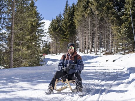 Die Hexen-Rodelbahn in Fiss ist 4 Kilometer lang und ein Spaß für Groß und Klein. | © kommwirmachendaseinfach