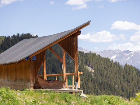 In Serfaus-Fiss-Ladis gibt es mehrere Wohlfühlstationen, um den Ausblick zu genießen und Rast zu machen | © Serfaus-Fiss-Ladis Marketing GmbH | Andreas Kirschner