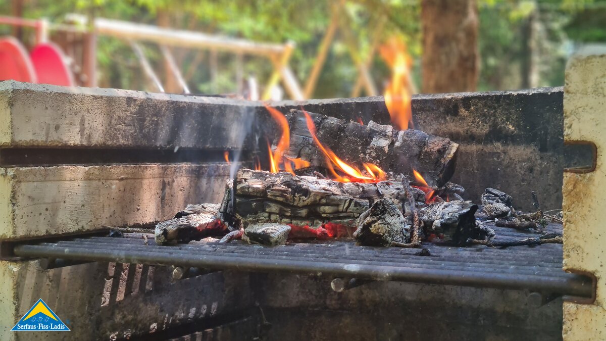 Feuerstelle im Grillplatz Rabuschl in Serfaus-Fiss-Ladis | © Serfaus-Fiss-Ladis Marketing GmbH 