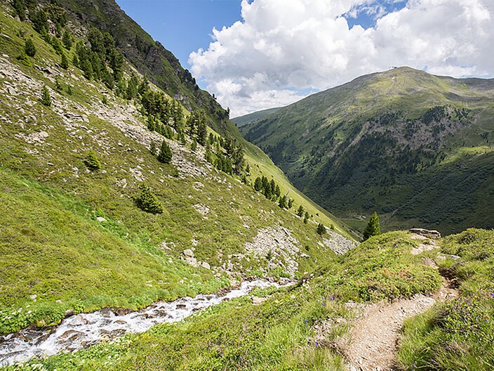 Wanderungen durch das malerische und unberührte Urgtal in Serfaus-Fiss-Ladis in Tirol Österreich | © Serfaus-Fiss-Ladis Marketing GmbH