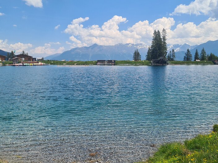 Die glitzernden Bergseen von Serfaus-Fiss-Ladis laden zum entspannen und genießen ein | © Serfaus-Fiss-Ladis Marketing GmbH