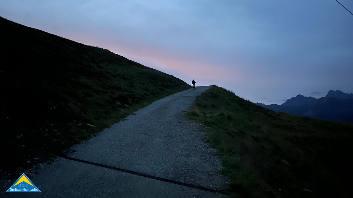 Mit dem E-Bike zum Sonnenaufgang in Serfaus-Fiss-Ladis in Tirol Österreich | © Serfaus-Fiss-Ladis Marketing GmbH