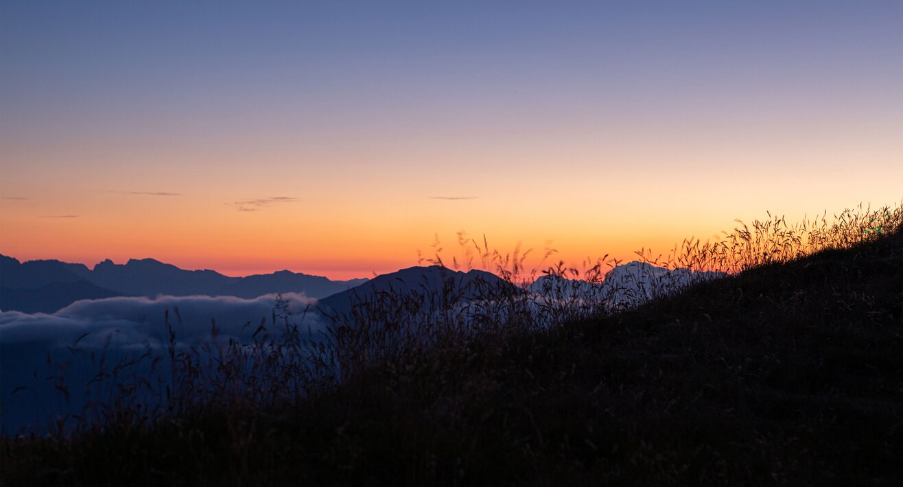 Ein Sonnenaufgang in den Bergen bietet magische Augenblicke. Zu erleben in Serfaus-Fiss-Ladis in Tirol Österreich | © Serfaus-Fiss-Ladis Marketing GmbH | Andreas Kirschner