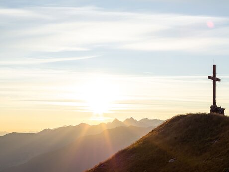 Unvergessliche Bergmomente bietet ein Sonnenaufgang in Serfaus-Fiss-Ladis Tirol | © Serfaus-Fiss-Ladis Marketing GmbH | Fabian Schirgi