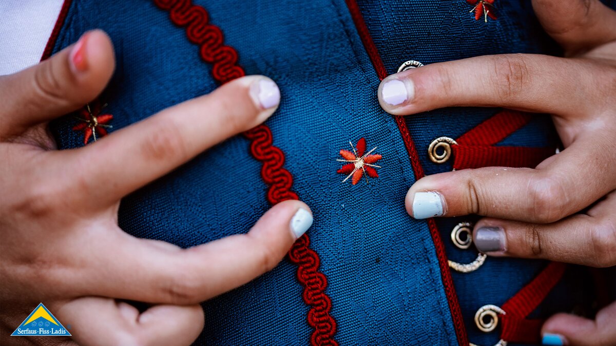 Traditionelles Trachtengewand aus Tirol Serfaus Fiss Ladis | © Serfaus-Fiss-Ladis Marketing GmbH | Rene Raggl