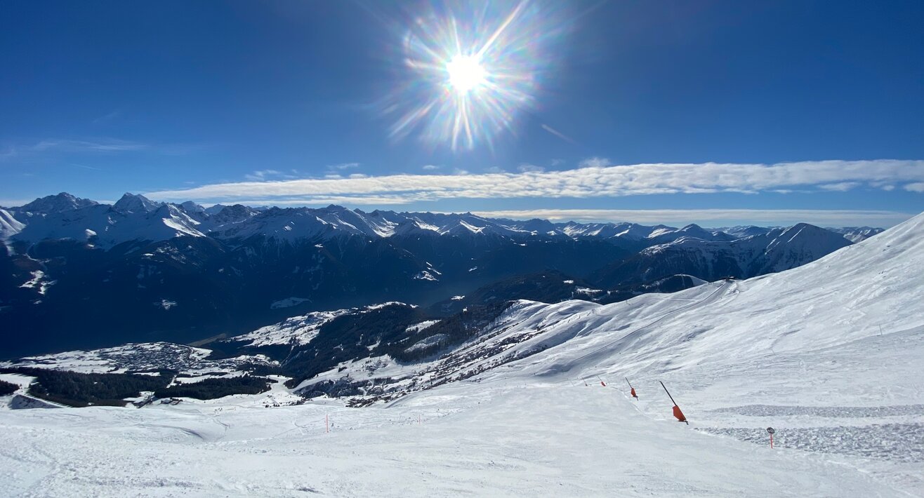 Die Schönjochabfahrt West ist eine schwarze Abfahrt im Skigebiet Serfaus-Fiss-Ladis in Tirol Österreich | © Serfaus-Fiss-Ladis Marketing GmbH