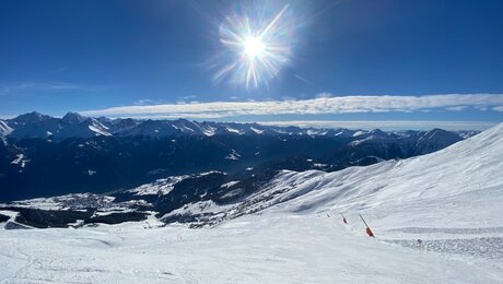 Die Schönjochabfahrt West ist eine schwarze Abfahrt im Skigebiet Serfaus-Fiss-Ladis in Tirol Österreich | © Serfaus-Fiss-Ladis Marketing GmbH