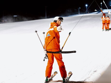 Zahlreiche Skilehrer sind beim Nightflow in Fiss im Einsatz | © Serfaus-Fiss-Ladis Marketing GmbH | Rene Raggl