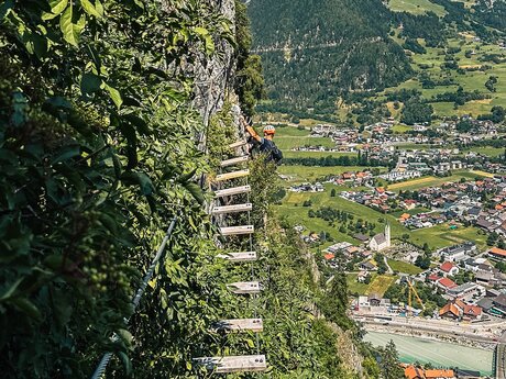 Klettersteig bei der Burg Laudeck in Serfaus Fiss Ladis | © Serfaus-Fiss-Ladis Marketing GmbH | wolkenweit