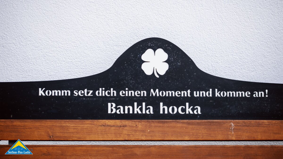 Holzbänke in Serfaus-Fiss-Ladis | © Serfaus-Fiss-Ladis Marketing GmbH | Rene Raggl