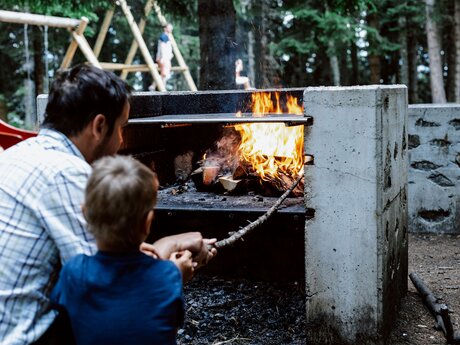 Mehrere Grillstationen in Serfaus-Fiss-Ladis | ©  Serfaus-Fiss-Ladis Marketing GmbH | Rene Raggl