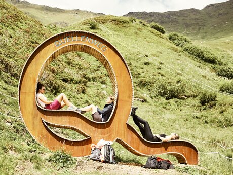 Fotospot auf dem Quellenweg in der Familienregion Serfaus-Fiss-Ladis in Tirol | © Serfaus-Fiss-Ladis Marketing GmbH | Christian Waldegger