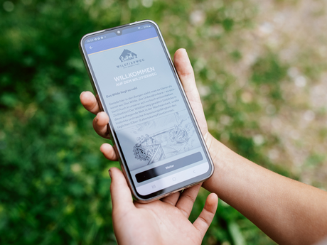  Virtuelle Wildtiere entdecken – mit Augmented Reality am Wildtierweg in Fiss | © Serfaus-Fiss-Ladis Marketing GmbH | Rene Raggl