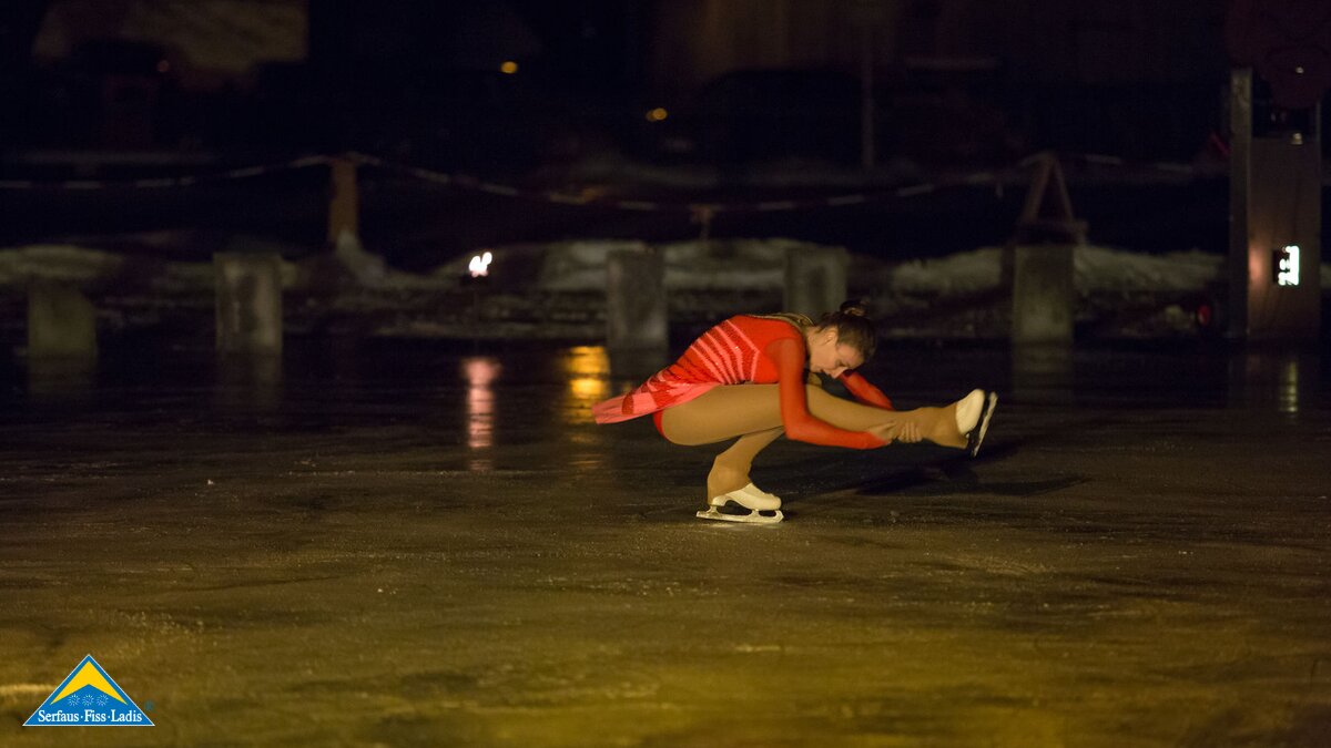 Eiskunstlauf auf dem Lader Schlossweiher in Tirol | © Andreas Kirschner