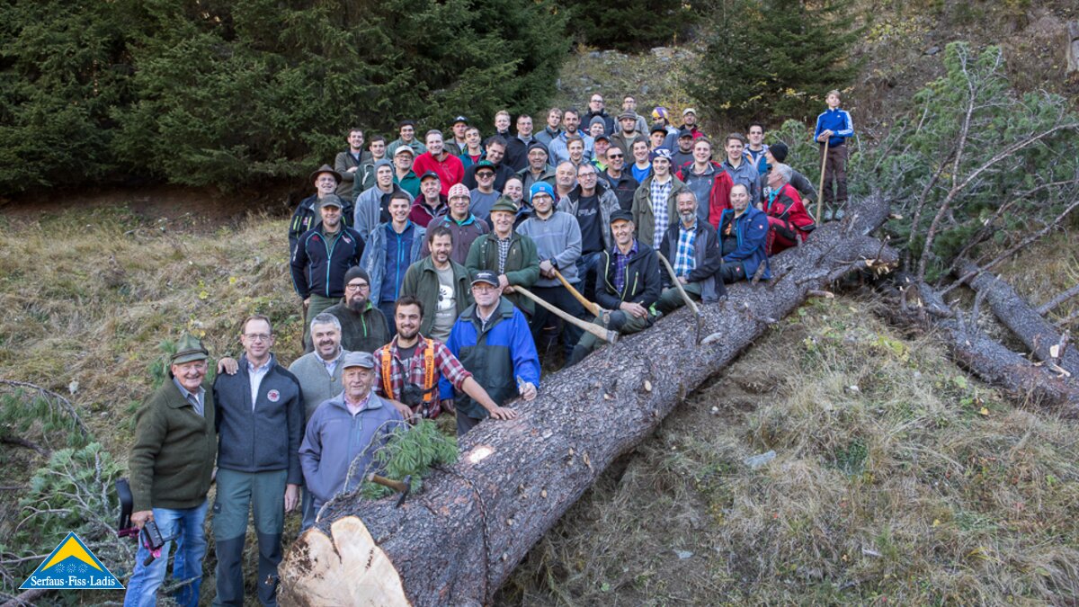 Das Blochbaum holen für das Fisser Blochziehen 2018 in Tirol | © Andreas Kirschner