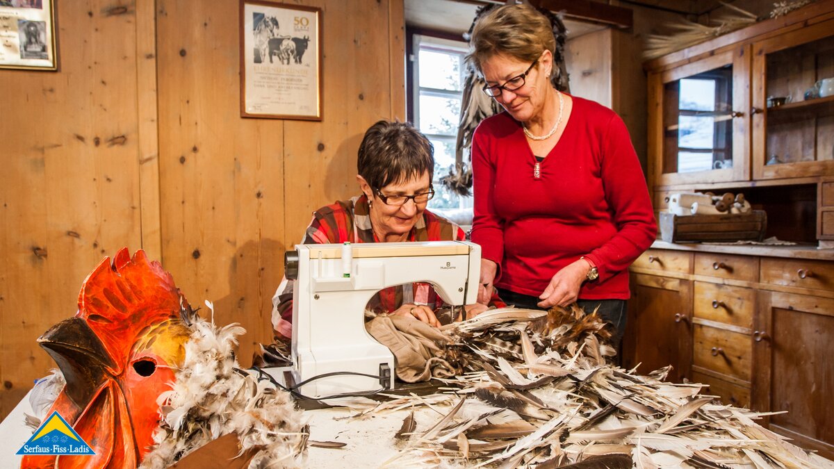 Vorbereitungen für das Fisser Blochziehen in Tirol | © Andreas Kirschner
