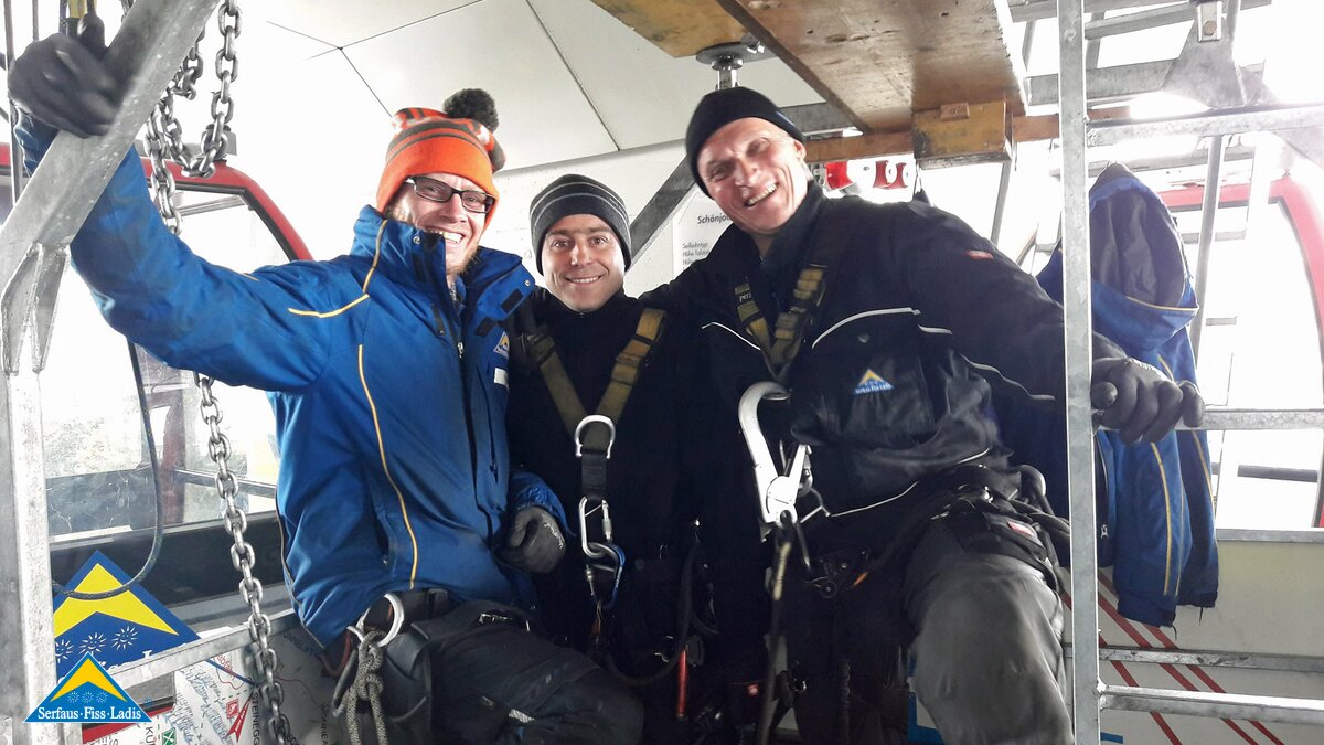 Die Mitarbeiter der Bergbahnen Fiss-Ladis bei den Revisionsarbeiten | © Serfaus-Fiss-Ladis