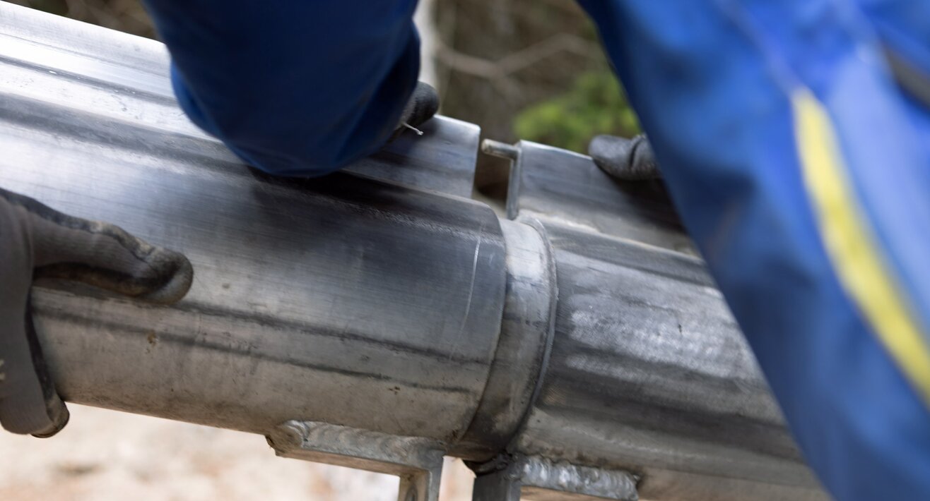 Aufbau der Sommerrodelbahn Fisser Flitzer in Serfaus-Fiss-Ladis in Tirol | © Serfaus-Fiss-Ladis