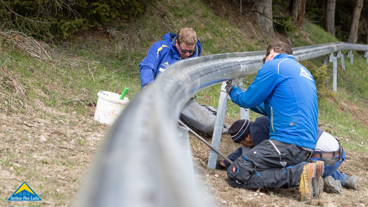 Aufbau der Sommerrodelbahn Fisser Flitzer in Serfaus-Fiss-Ladis in Tirol | © Serfaus-Fiss-Ladis