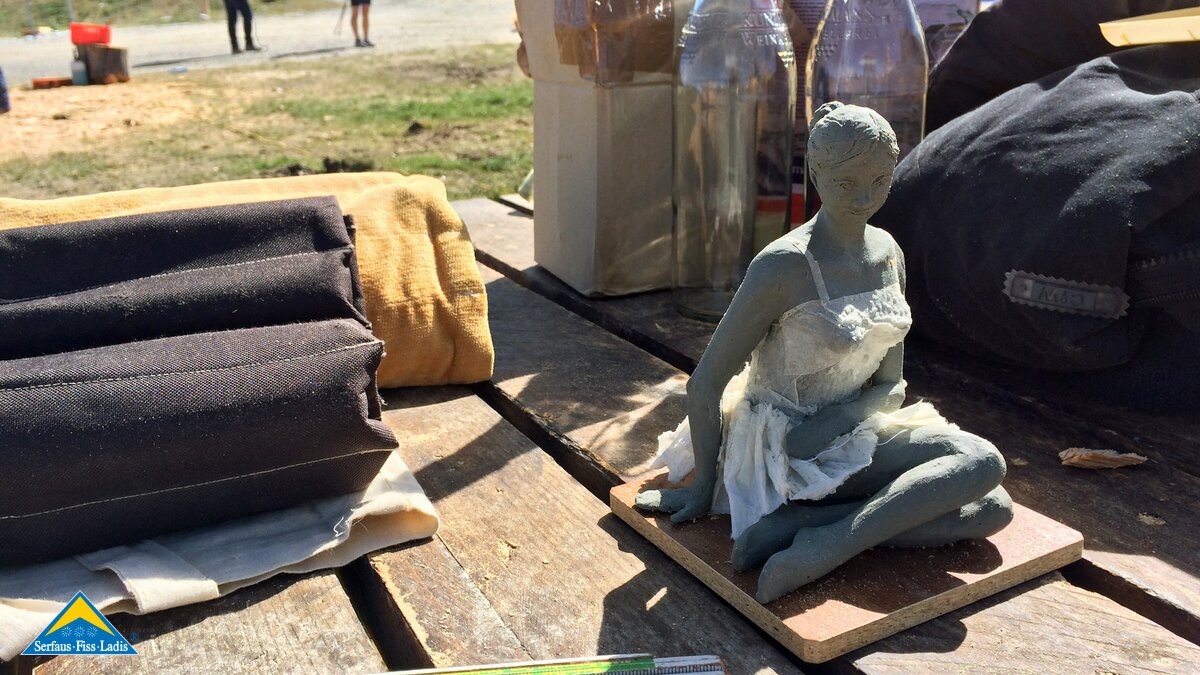 Künstlerin Daniela Schwarz bei Kunst am Berg in Serfaus-Fiss-Ladis in Österreich | © Serfaus-Fiss-Ladis