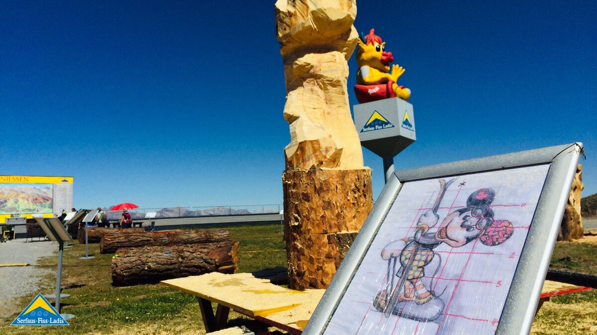 Künstler Mario Raich bei Kunst am Berg in Serfaus-Fiss-Ladis in Tirol | © Serfaus-Fiss-Ladis