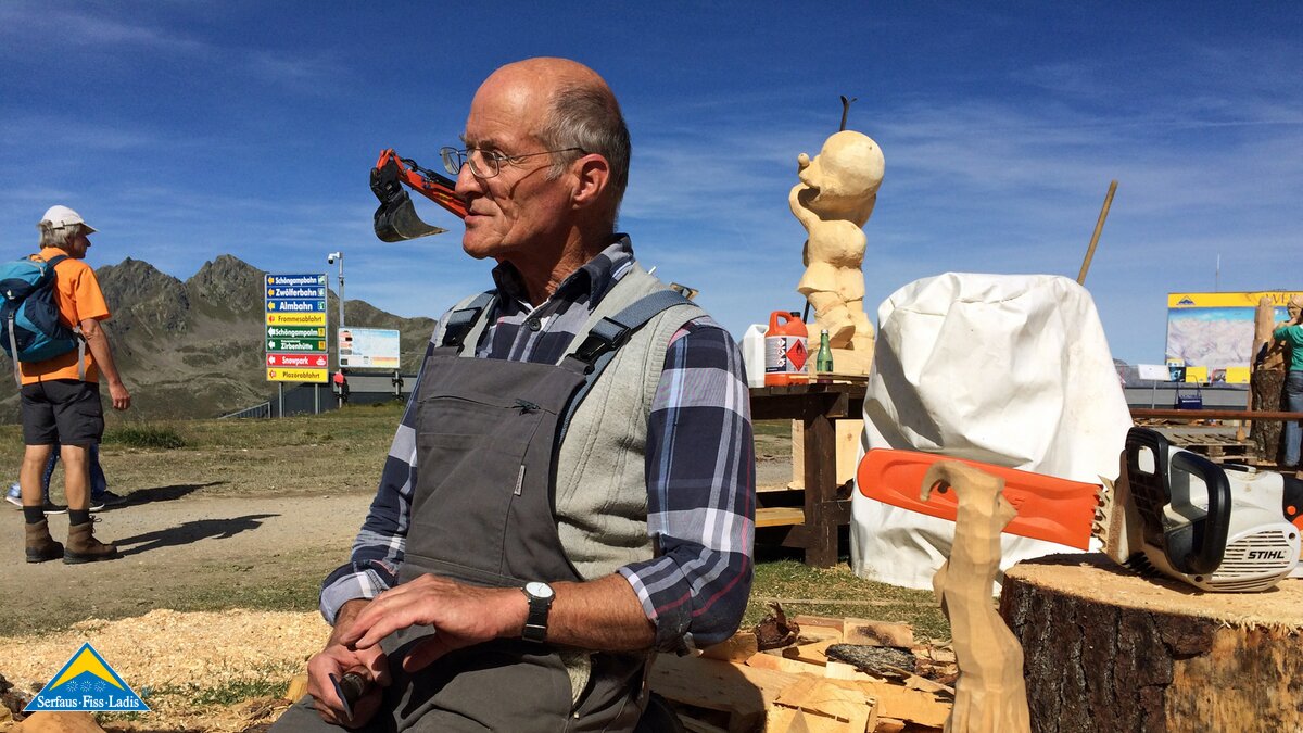 Künstler Siegfried Krismer bei Kunst am Berg in Fiss in Tirol | © Serfaus-Fiss-Ladis
