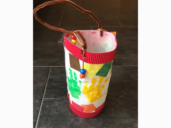 In Serfaus-Fiss-Ladis in Tirol werden zu Sankt Martin Laternen selbst gebastelt | © Serfaus-Fiss-Ladis 