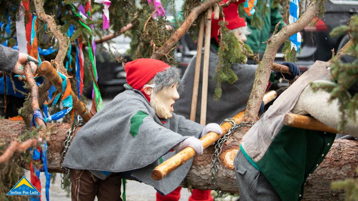 Die jüngsten Teilnehmer des Fisser Kinderblochziehens in Tirol sind die Zwergla  | © Andreas Kirschner 