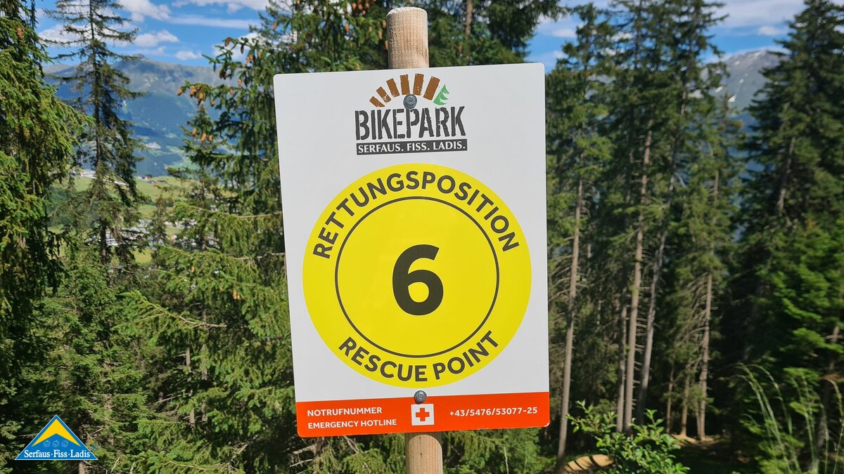 Sicherheit Bikepark Serfaus-Fiss-Ladis Familienregion Notfälle Notfallpunkte Beschilderung | © Serfaus-Fiss-Ladis Marketing GmbH