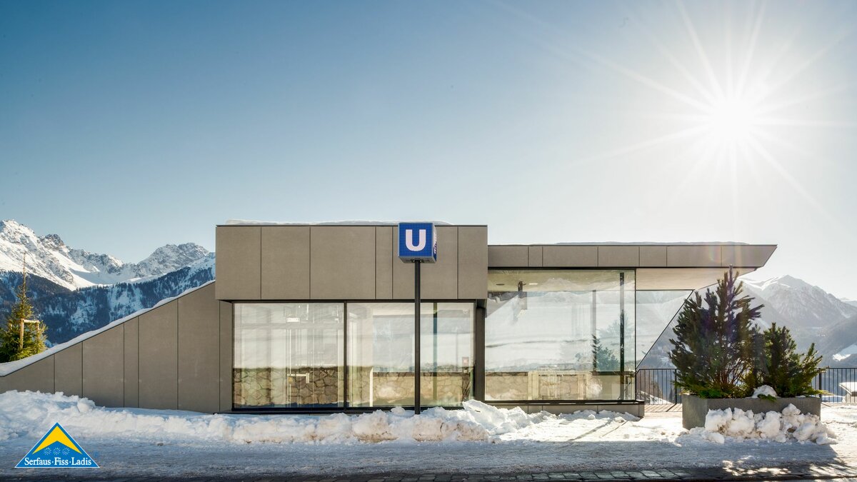 U-Bahn Serfaus Station Parkplatz schwebt auf Luftkissen Wiedereröffnung 2019 Umbau neue Inszenierungen Familienregion Serfaus-Fiss-Ladis | © Seilbahn Komperdell GmbH | Andreas Schalber