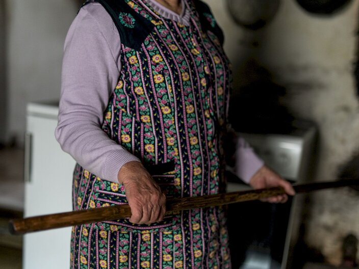 Dialektwörter Tirol Blogartikel Serfaus-Fiss-Ladis inkenta bedeutet einheizen  | © Serfaus-Fiss-Ladis Marketing GmbH | Rene Raggl