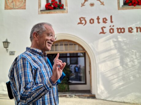 Dorfführungen in Serfaus Dorfarchivar Thomas Purtscher | © Serfaus-Fiss-Ladis Marketing GmbH