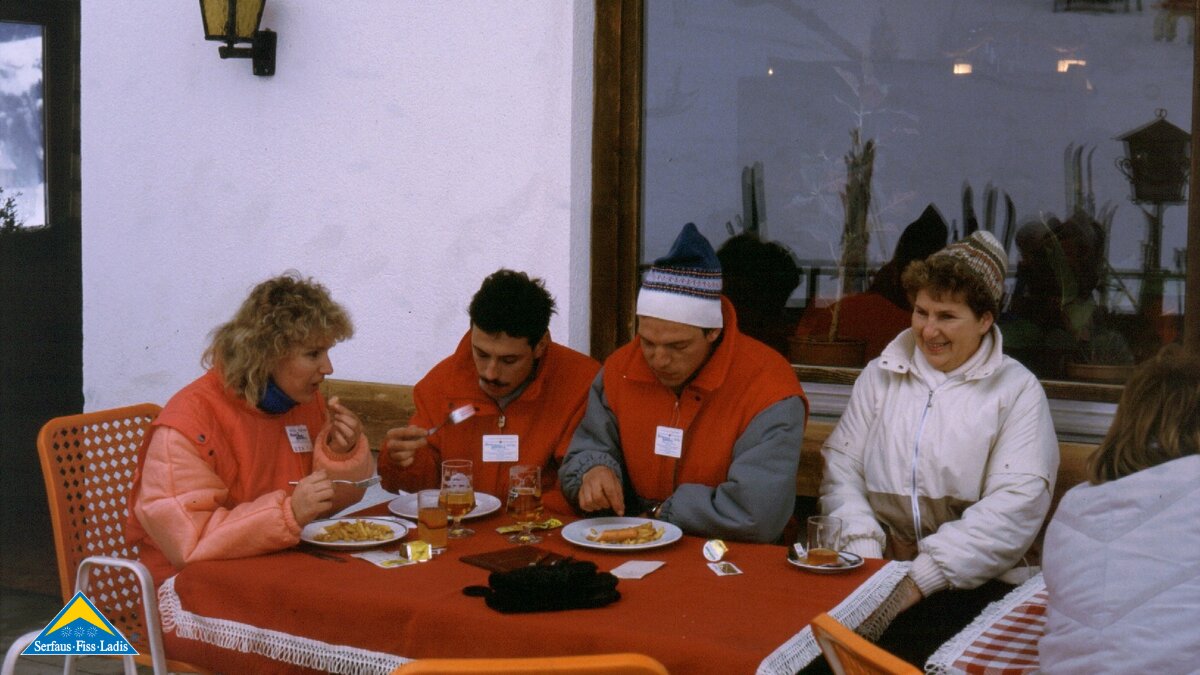 Café Hubertus in Ladis neben dem Einsersessellift von Ladis nach Fiss Skigebiet Serfaus-Fiss-Ladis in Tirol | © Joep Langen