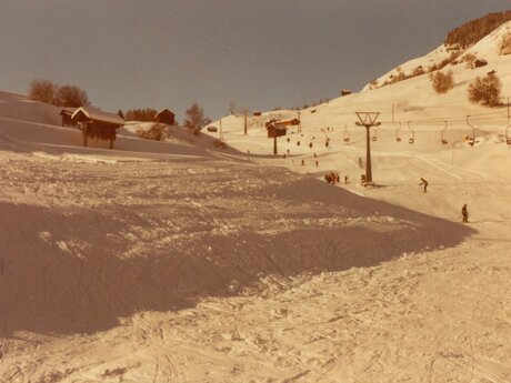 Ladisabfahrt mit altem Sesselift Ladis-Fiss Zusammenschluss der Skigebiete Fiss und Ladis  | © Meinrad Senn