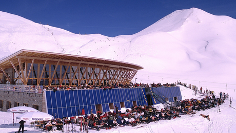 Blick auf Skihütte Masner im Skgebiet Serfaus-Fiss-Ladis in Tirol | © Seilbahn Komperdell GmbH