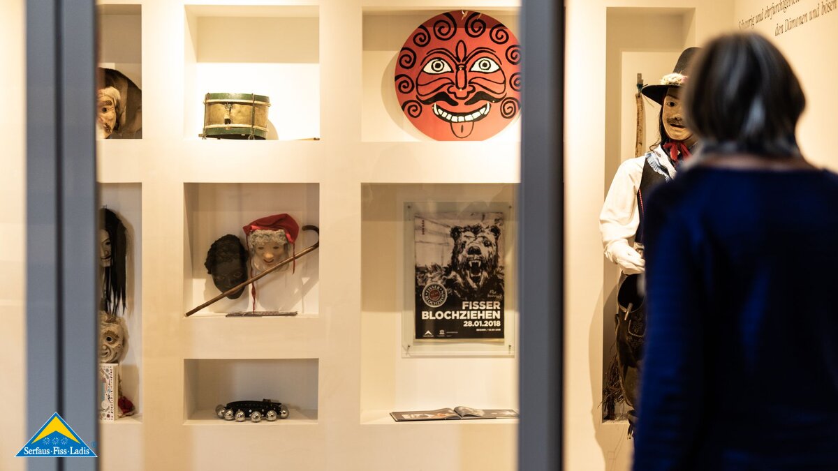 Zita Rietzler im Museum in Fiss | © Serfaus-Fiss-Ladis Marketing GmbH | Rene Raggl