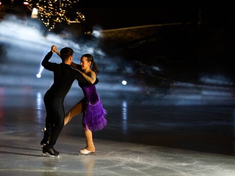 Bei Magic Ladis "Fire & Ice" traten die Nachwuchskünstler des Tiroler Eislaufverbandes auf. Abendveranstaltung in Serfaus-Fiss-Ladis | © Serfaus-Fiss-Ladis Marketing GmbH I Andreas Kirschner