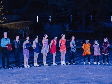 Im Rahmen von Magic Ladis in Serfaus-Fiss-Ladis gab es Eiskunstlaufvorführungen des Nachwuchs vom Tiroler Eislaufverband.  | © Fotosveet