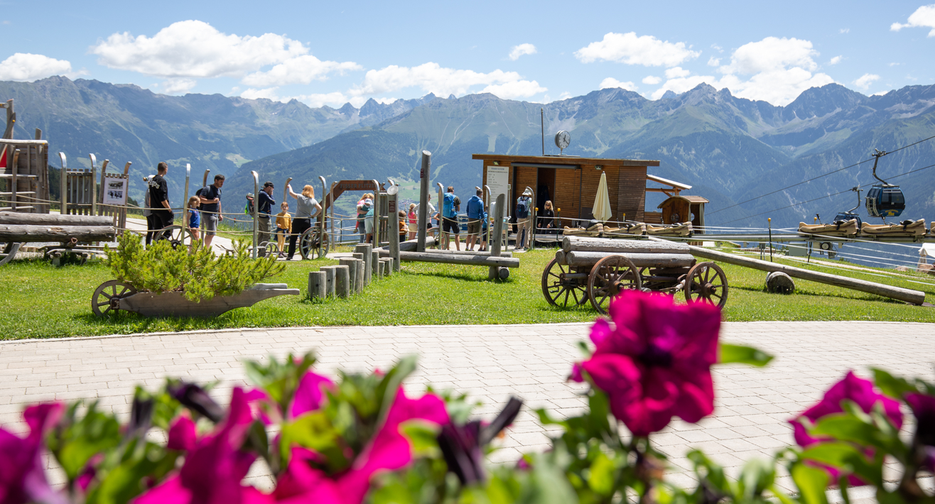Der Sommer-Funpark in Fiss befindet sich auf der Möseralm in Tirol | © Serfaus-Fiss-Ladis Marketing GmbH | Andreas Kirschner