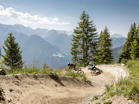 Downhill im Bikepark Serfaus-Fiss-Ladis in Tirol Österreich | © Serfaus-Fiss-Ladis Marketing GmbH |  Rudi Wyhlidal