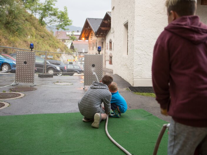 Kinderprogramm bei der Romantischen Sommernacht in Ladis in Tirol | © Serfaus-Fiss-Ladis Marketing GmbH | Andreas Kirschner