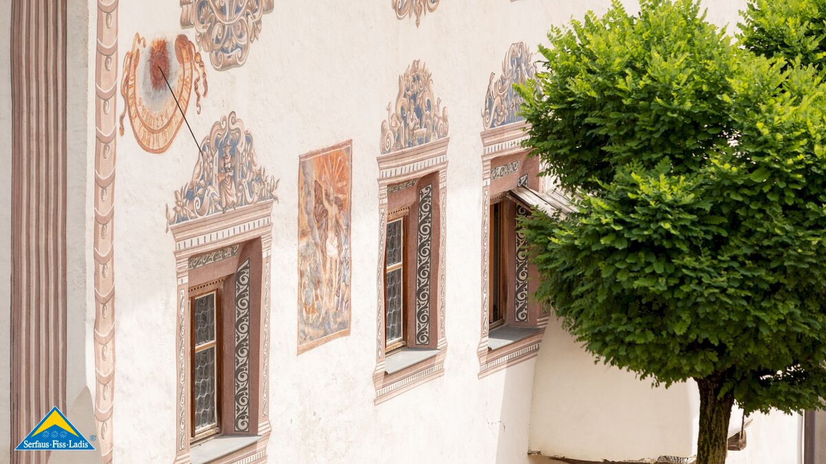 Denkmalgeschütztes Gebäude in Ladis Rechelerhaus mit Backofen Familienregion Serfaus-Fiss-Ladis in Tirol | © Serfaus-Fiss-Ladis Marketing GmbH | Andreas Kirschner