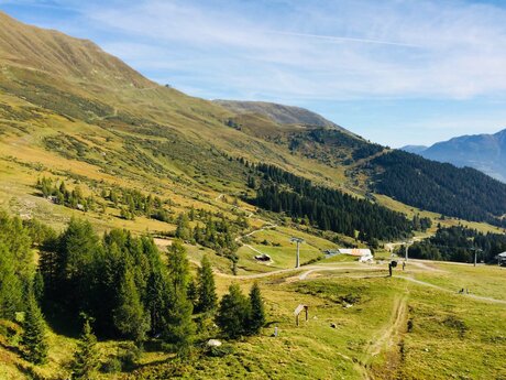 Der Blick vom Komperdell bei der Schmankerl-Wanderung in Serfaus Fiss Ladis in Österreich | © Serfaus-Fiss-Ladis