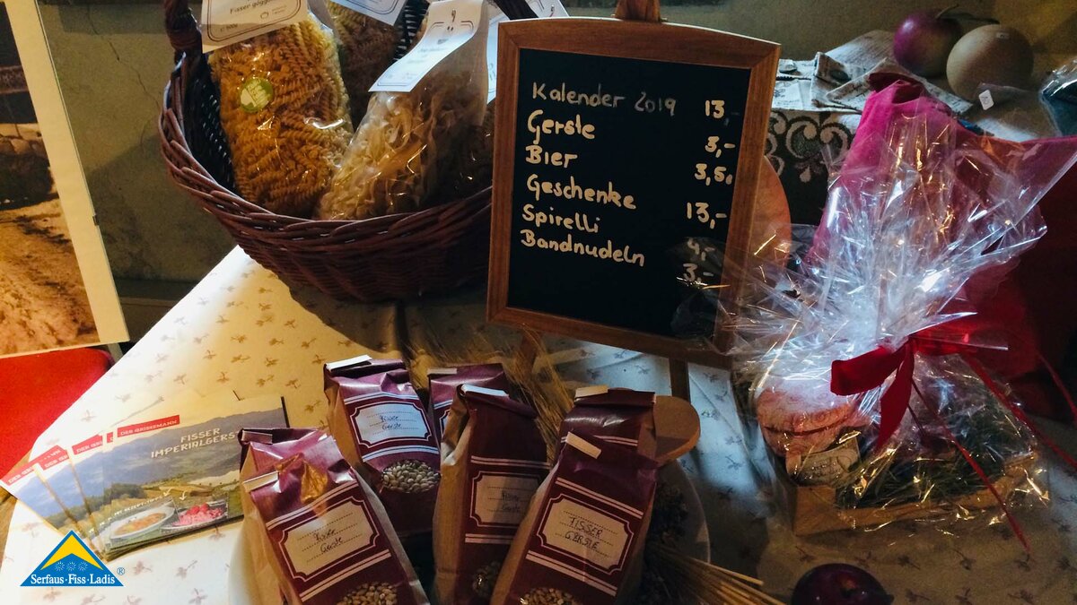 Beim Bauernmarkt in Fiss im Museum bekommt man heimische und selbstgemachte Produkte zu kaufen | © Serfaus-Fiss-Ladis