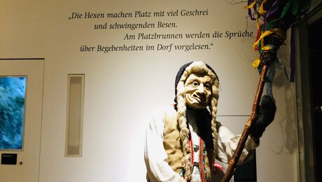 Informationen zum traditionellen Fisser Blochziehen im Museum von s'Paules und s'Seppls Haus in Tirol | © Serfaus-Fiss-Ladis