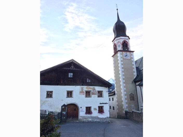 Die Pfarrkirche in Fiss in Tirol | © Serfaus-Fiss-Ladis