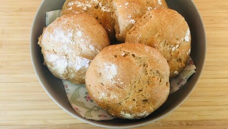 Selbst gebackene Dinkel-Roggen-Brötchen aus Serfaus-Fiss-Ladis in Tirol | © Serfaus-Fiss-Ladis 