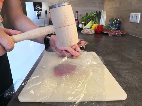 Der Rezepttipp von Philipp, Restaurantleiter der Zirbenhütte in der Familienregion Serfaus-Fiss-Ladis, ist regional, raffiniert und schnell nachzukochen | © Serfaus-Fiss-Ladis